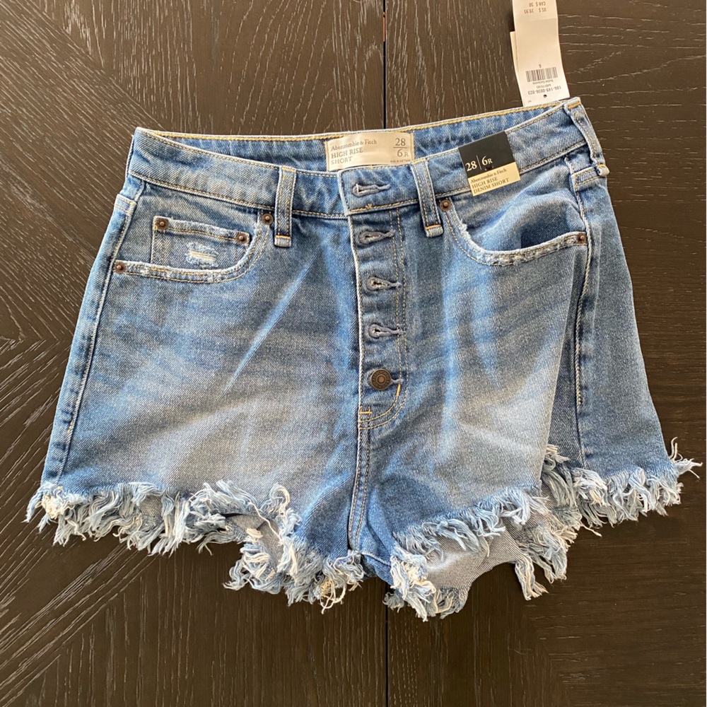 Abercrombie High Rise Short, Size 28 (NWT)